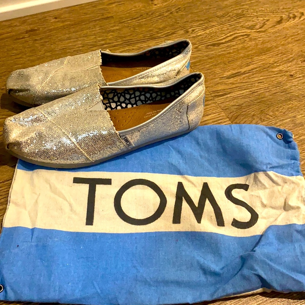 Toms Silver Glitter Shoes Size 8.5W